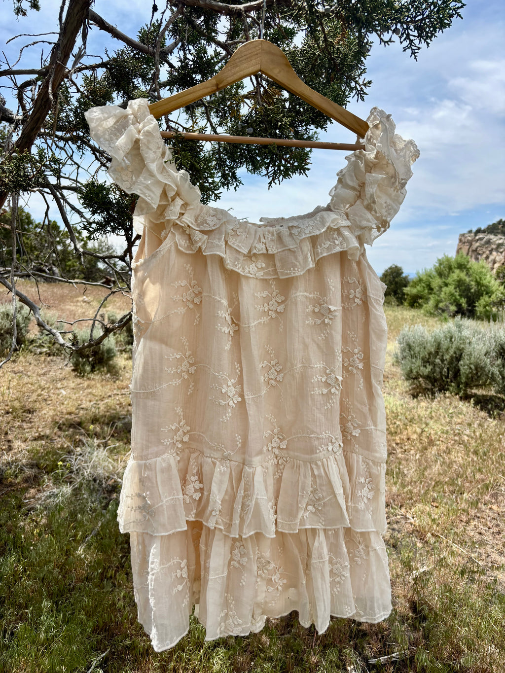 Darlin’ Daisy Pearl Dress